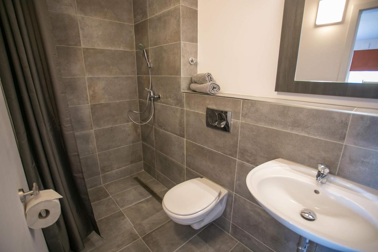 Two-room apartment with kitchen,744508825:JPEG